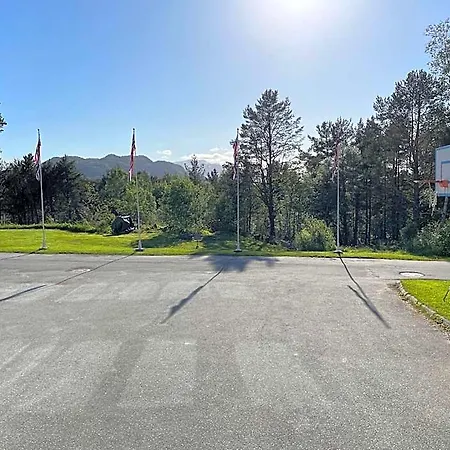 Borg Sommerhotell * Spjelkavik