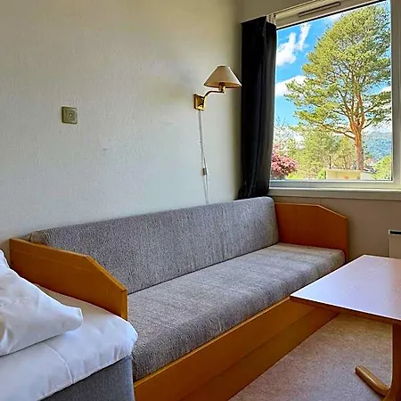 Borg Sommerhotell מלון Spjelkavik